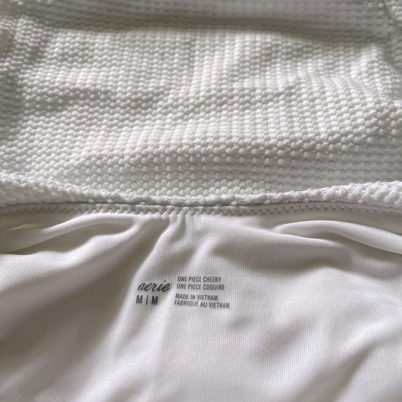 Aerie cheeky one piece in white size medium - Picture 2 of 3